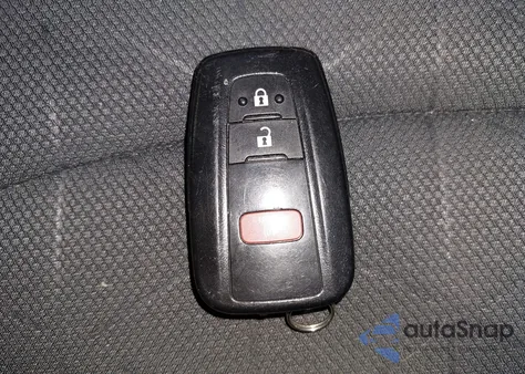 2022 Toyota Rav4 Xle z USA, uszkodzony, nr VIN 2T3P1RFV2NC302770